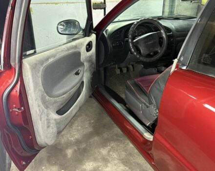 Червоний Деу Сенс, об'ємом двигуна 1.6 л та пробігом 200 тис. км за 2000 $, фото 6 на Automoto.ua