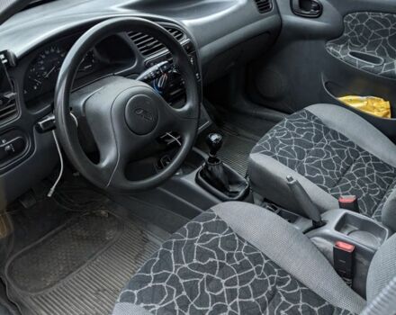 Красный Дэу Сенс, объемом двигателя 1.5 л и пробегом 174 тыс. км за 2700 $, фото 4 на Automoto.ua