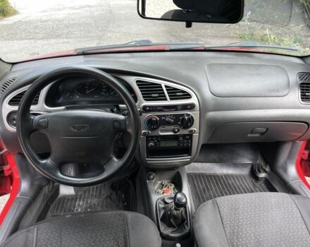 Деу Сенс 2002 у Дніпро (Дніпропетровську) на Automoto.ua Червоний Деу Сенс, об'ємом двигуна 1.6 л та пробігом 251 тис. км за 2100 $, фото 9 на Automoto.ua