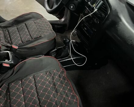 Червоний Деу Сенс, об'ємом двигуна 1.3 л та пробігом 200 тис. км за 1250 $, фото 4 на Automoto.ua