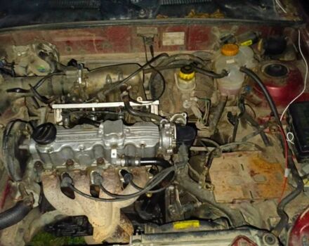 Красный Дэу Сенс, объемом двигателя 1.5 л и пробегом 270 тыс. км за 949 $, фото 6 на Automoto.ua