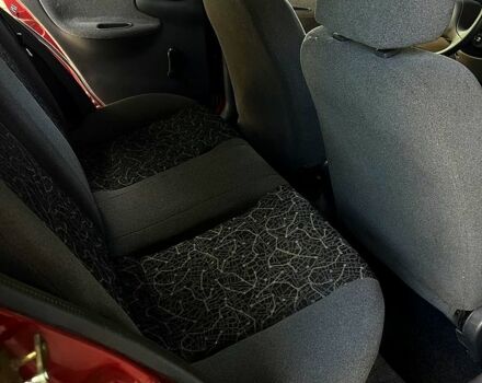 Красный Дэу Сенс, объемом двигателя 1.3 л и пробегом 210 тыс. км за 2200 $, фото 7 на Automoto.ua