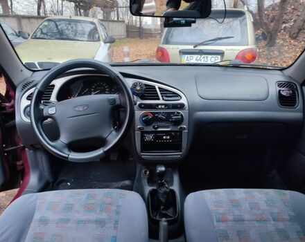 Червоний Деу Сенс, об'ємом двигуна 1.6 л та пробігом 244 тис. км за 2850 $, фото 4 на Automoto.ua