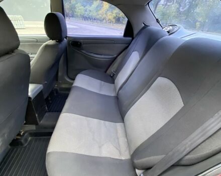 Красный Дэу Сенс, объемом двигателя 1.6 л и пробегом 210 тыс. км за 2000 $, фото 3 на Automoto.ua