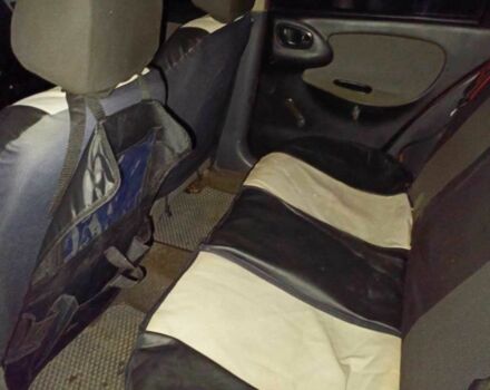 Красный Дэу Сенс, объемом двигателя 1.5 л и пробегом 270 тыс. км за 949 $, фото 5 на Automoto.ua