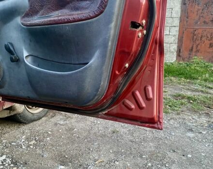 Красный Дэу Сенс, объемом двигателя 1.3 л и пробегом 84 тыс. км за 1100 $, фото 7 на Automoto.ua