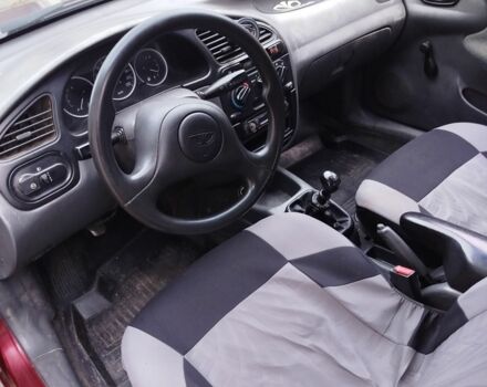 Красный Дэу Сенс, объемом двигателя 1.3 л и пробегом 150 тыс. км за 1400 $, фото 4 на Automoto.ua