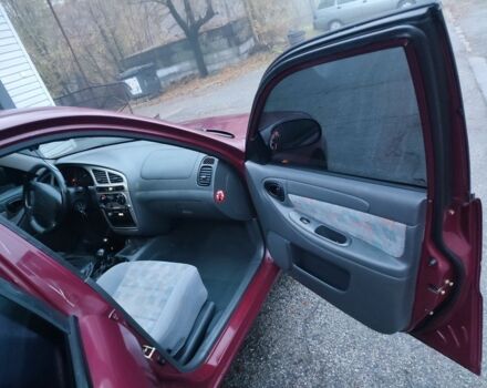 Червоний Деу Сенс, об'ємом двигуна 1.6 л та пробігом 244 тис. км за 2850 $, фото 13 на Automoto.ua