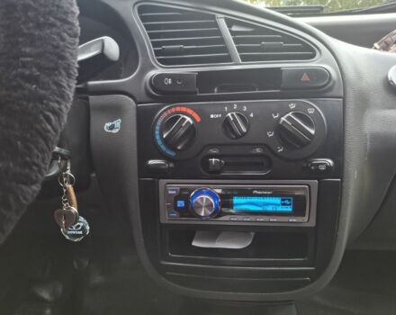 Дэу Сенс 2005 в Магалиновке на Automoto.ua Красный Дэу Сенс, объемом двигателя 1.3 л и пробегом 230 тыс. км за 2376 $, фото 4 на Automoto.ua