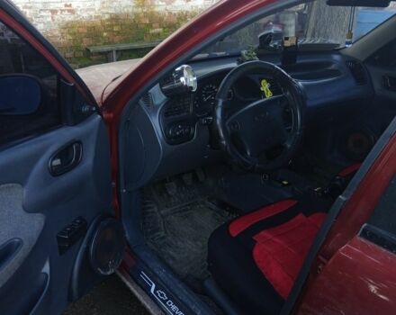 Красный Дэу Сенс, объемом двигателя 1.3 л и пробегом 195 тыс. км за 2000 $, фото 4 на Automoto.ua