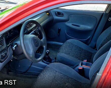 Красный Дэу Сенс, объемом двигателя 1.3 л и пробегом 200 тыс. км за 1300 $, фото 3 на Automoto.ua