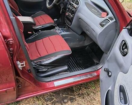 Красный Дэу Сенс, объемом двигателя 1.3 л и пробегом 238 тыс. км за 2100 $, фото 5 на Automoto.ua