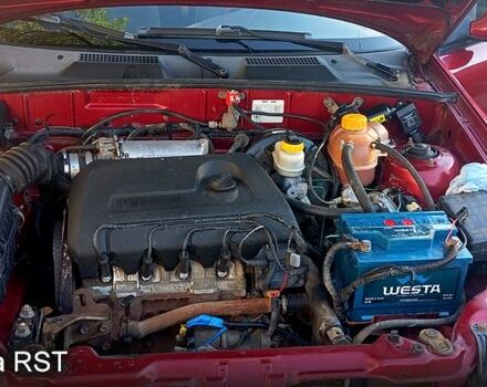 Червоний Деу Сенс, об'ємом двигуна 1.3 л та пробігом 240 тис. км за 1300 $, фото 3 на Automoto.ua