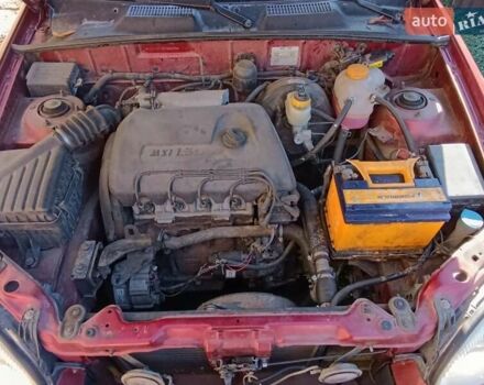 Красный Дэу Сенс, объемом двигателя 1.3 л и пробегом 177 тыс. км за 1500 $, фото 4 на Automoto.ua