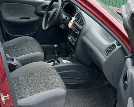 Червоний Деу Сенс, об'ємом двигуна 1.3 л та пробігом 180 тис. км за 1800 $, фото 3 на Automoto.ua