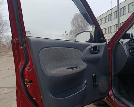 Червоний Деу Сенс, об'ємом двигуна 1.3 л та пробігом 140 тис. км за 2600 $, фото 5 на Automoto.ua