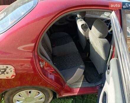 Красный Дэу Сенс, объемом двигателя 1.3 л и пробегом 177 тыс. км за 1500 $, фото 2 на Automoto.ua