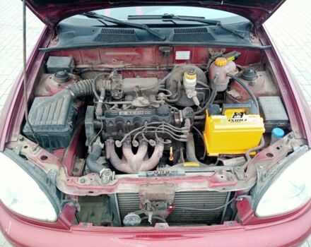 Красный Дэу Сенс, объемом двигателя 1.5 л и пробегом 322 тыс. км за 2300 $, фото 4 на Automoto.ua