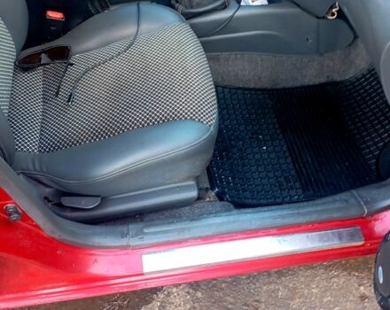 Красный Дэу Сенс, объемом двигателя 1.3 л и пробегом 210 тыс. км за 2500 $, фото 3 на Automoto.ua