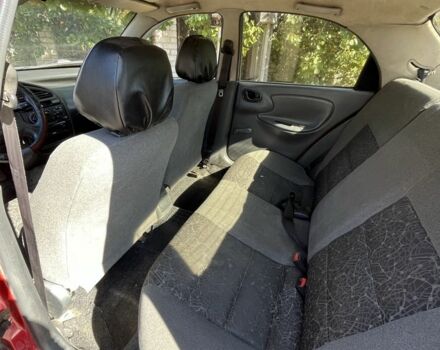 Червоний Деу Сенс, об'ємом двигуна 1.4 л та пробігом 251 тис. км за 1350 $, фото 9 на Automoto.ua