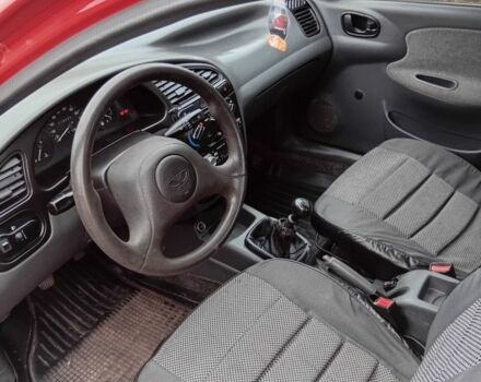 Красный Дэу Сенс, объемом двигателя 1.5 л и пробегом 230 тыс. км за 2000 $, фото 4 на Automoto.ua