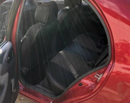 Красный Дэу Сенс, объемом двигателя 1.5 л и пробегом 142 тыс. км за 2884 $, фото 3 на Automoto.ua