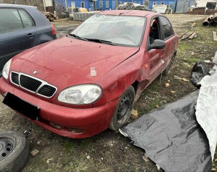 Красный Дэу Сенс, объемом двигателя 1.5 л и пробегом 270 тыс. км за 700 $, фото 1 на Automoto.ua