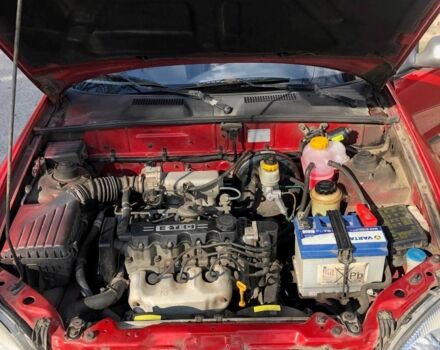 Красный Дэу Сенс, объемом двигателя 1.5 л и пробегом 142 тыс. км за 2884 $, фото 1 на Automoto.ua