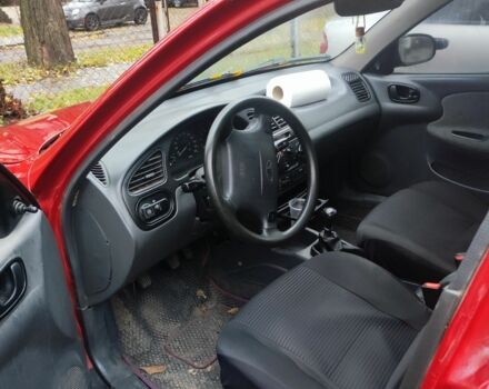 Червоний Деу Сенс, об'ємом двигуна 1.6 л та пробігом 30 тис. км за 2000 $, фото 3 на Automoto.ua