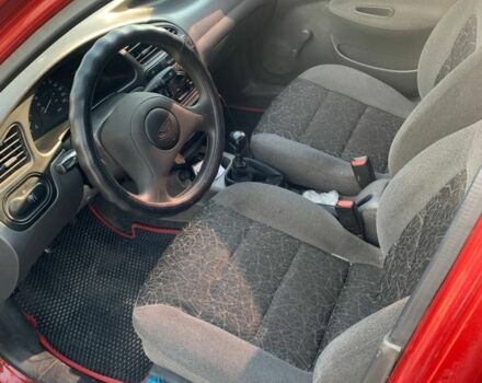 Червоний Деу Сенс, об'ємом двигуна 1.5 л та пробігом 270 тис. км за 2000 $, фото 4 на Automoto.ua