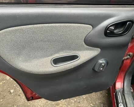 Красный Дэу Сенс, объемом двигателя 1.5 л и пробегом 228 тыс. км за 2300 $, фото 9 на Automoto.ua