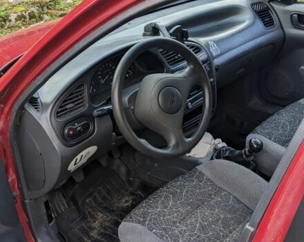 Красный Дэу Сенс, объемом двигателя 0 л и пробегом 180 тыс. км за 1800 $, фото 5 на Automoto.ua