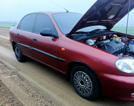 Красный Дэу Сенс, объемом двигателя 1.3 л и пробегом 165 тыс. км за 2100 $, фото 1 на Automoto.ua