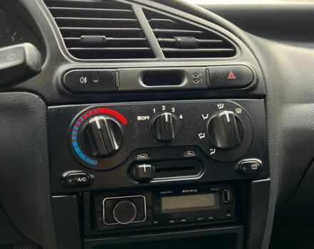 Красный Дэу Сенс, объемом двигателя 1.5 л и пробегом 150 тыс. км за 2450 $, фото 3 на Automoto.ua