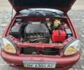 Деу Сенс 2005 у Остоге на Automoto.ua Червоний Деу Сенс, об'ємом двигуна 1.3 л та пробігом 14 тис. км за 2800 $, фото 5 на Automoto.ua