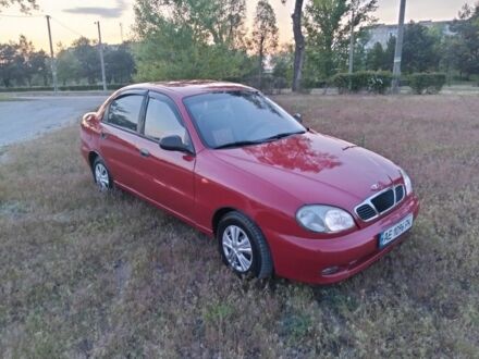 Деу Сенс 1998 у Кам'янське (Дніпродзержинськ) на Automoto.ua Червоний Деу Сенс, об'ємом двигуна 1.5 л та пробігом 241 тис. км за 1800 $, фото 1 на Automoto.ua