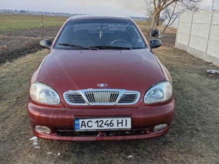 Деу Сенс 2002 у Млынове на Automoto.ua Червоний Деу Сенс, об'ємом двигуна 1.3 л та пробігом 120 тис. км за 70000 $, фото 1 на Automoto.ua