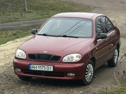 Красный Дэу Сенс, объемом двигателя 1.5 л и пробегом 134 тыс. км за 2300 $, фото 1 на Automoto.ua