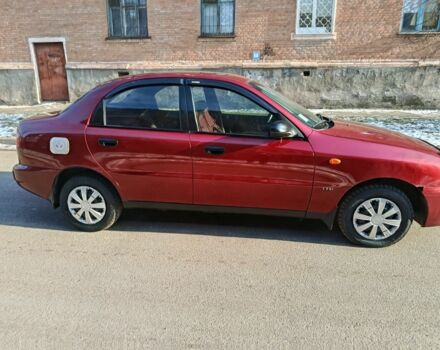Красный Дэу Сенс, объемом двигателя 1.3 л и пробегом 178 тыс. км за 1871 $, фото 1 на Automoto.ua
