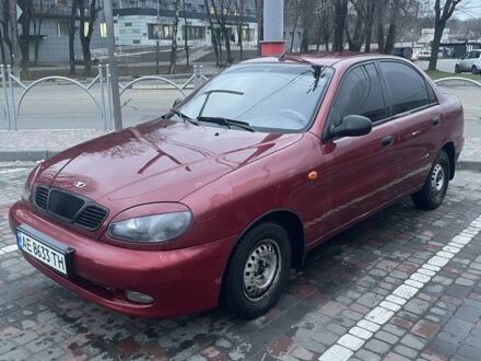 Красный Дэу Сенс, объемом двигателя 1.5 л и пробегом 218 тыс. км за 2800 $, фото 1 на Automoto.ua