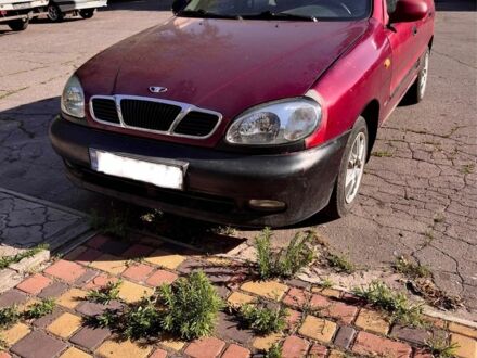 Дэу Сенс 2003 в Краматорске на Automoto.ua Красный Дэу Сенс, объемом двигателя 0 л и пробегом 220 тыс. км за 1393 $, фото 1 на Automoto.ua