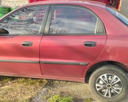 Красный Дэу Сенс, объемом двигателя 1.4 л и пробегом 140 тыс. км за 2700 $, фото 1 на Automoto.ua