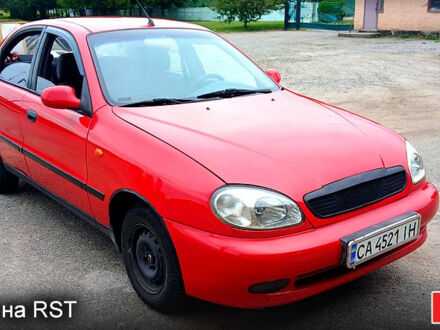 Деу Сенс 2004 у Корсунь-Шевченковском на Automoto.ua Червоний Деу Сенс, об'ємом двигуна 1.3 л та пробігом 150 тис. км за 1610 $, фото 1 на Automoto.ua