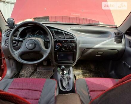 Красный Дэу Сенс, объемом двигателя 1.3 л и пробегом 294 тыс. км за 2100 $, фото 1 на Automoto.ua