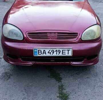 Красный Дэу Сенс, объемом двигателя 1.3 л и пробегом 290 тыс. км за 1542 $, фото 1 на Automoto.ua