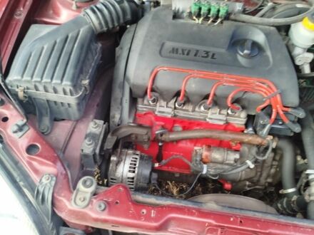 Красный Дэу Сенс, объемом двигателя 1.3 л и пробегом 180 тыс. км за 2400 $, фото 1 на Automoto.ua