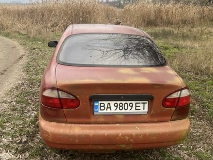 Красный Дэу Сенс, объемом двигателя 1.3 л и пробегом 200 тыс. км за 800 $, фото 1 на Automoto.ua