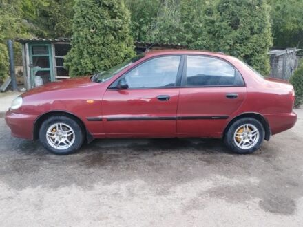 Деу Сенс 2005 у Сумах на Automoto.ua Червоний Деу Сенс, об'ємом двигуна 1.3 л та пробігом 151 тис. км за 2000 $, фото 1 на Automoto.ua