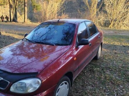 Дэу Сенс 2005 в Корсунь-Шевченковском на Automoto.ua Красный Дэу Сенс, объемом двигателя 1.3 л и пробегом 300 тыс. км за 1750 $, фото 1 на Automoto.ua