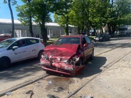 Червоний Деу Сенс, об'ємом двигуна 1.5 л та пробігом 262 тис. км за 828 $, фото 1 на Automoto.ua